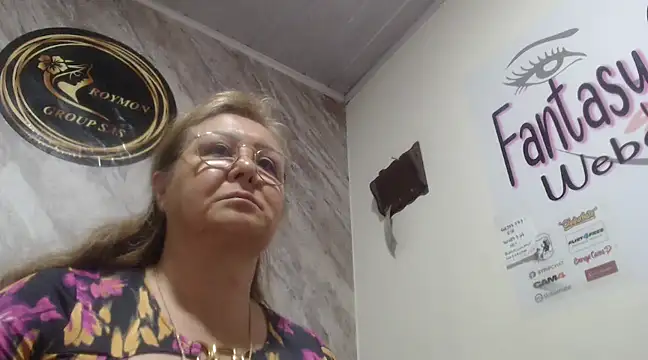 Snapshot of Mia_Davies2 chatting on 12-13-24, 08:04 Mia Davies2 online show from 12-13-24, 08:04