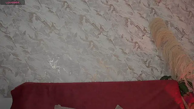 Snapshot of roselinedior chatting on 09-25-25, 01:17 roselinedior online show from 09-25-25, 01:17