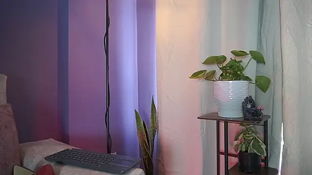 Snapshot of roselinedior chatting on 07-13-26, 05:12 roselinedior online show from 07-13-26, 05:12