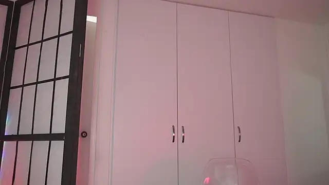 roselinedior online show from 04-26-26, 04:04