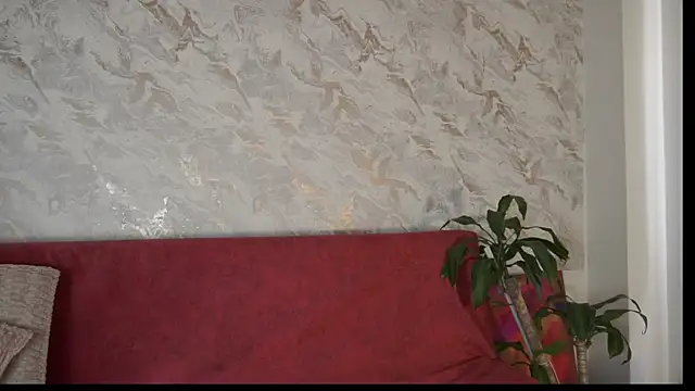 Snapshot of roselinedior chatting on 09-20-25, 02:44 roselinedior online show from 09-20-25, 02:44