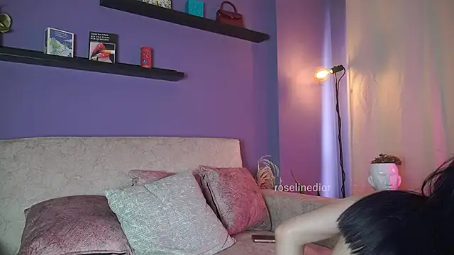 Snapshot of roselinedior chatting on 06-18-26, 06:24 roselinedior online show from 06-18-26, 06:24