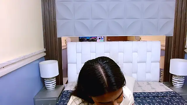 VeronicaRobles online show from 03-25-26, 06:07