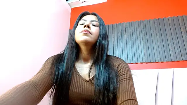 VeronicaRobles online show from 10-27-25, 07:26