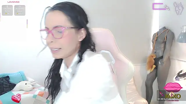 sasha mom69  online show from 10-19-25, 03:04