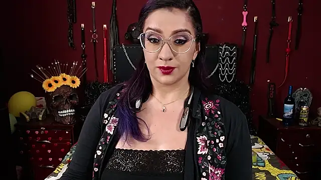 Snapshot of andreafetishx chatting on 10-10-25, 04:13 andreafetishx online show from 10-10-25, 04:13