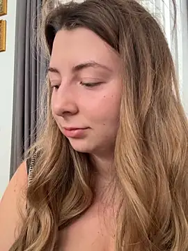 curvyflawless online show from 10-26-25, 06:36