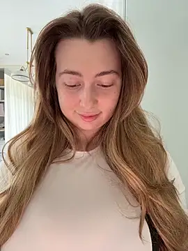 curvyflawless online show from 04-19-26, 09:43