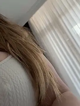 curvyflawless online show from 02-01-26, 08:23