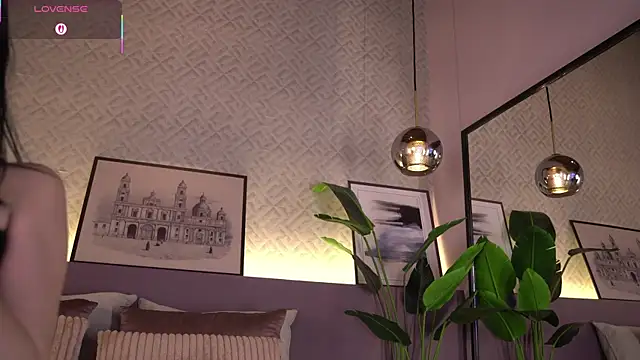ElleDiane online show from 05-18-26, 12:22