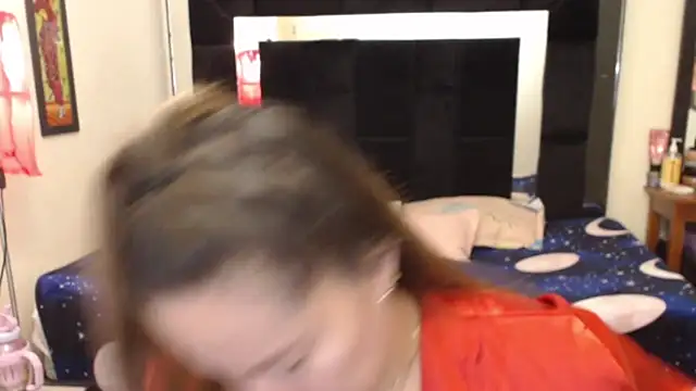 Snapshot of CATRINA-83 chatting on 10-05-25, 01:46 CATRINA-83 online show from 10-05-25, 01:46