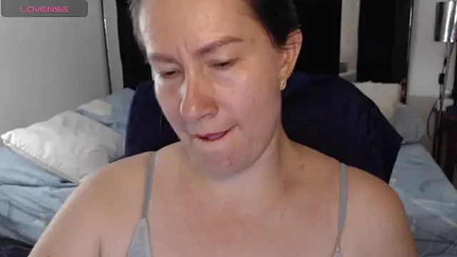 Snapshot of CATRINA-83 chatting on 06-16-26, 02:44 CATRINA-83 online show from 06-16-26, 02:44