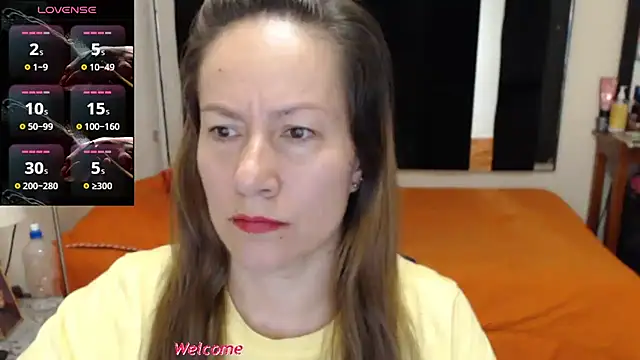 Snapshot of CATRINA-83 chatting on 09-21-25, 12:43 CATRINA-83 online show from 09-21-25, 12:43