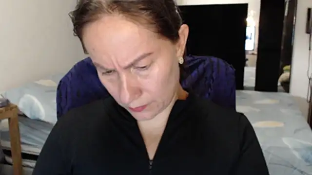 Snapshot of CATRINA-83 chatting on 07-12-26, 03:57 CATRINA-83 online show from 07-12-26, 03:57
