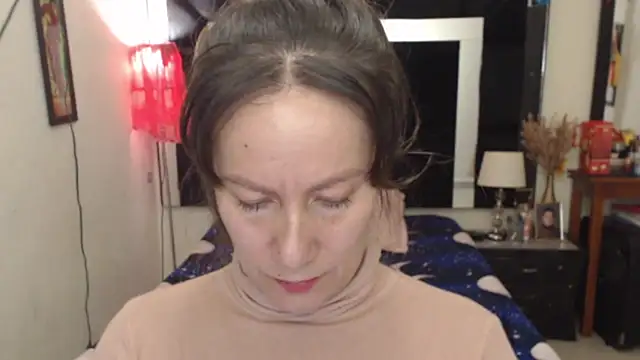 Snapshot of CATRINA-83 chatting on 10-18-25, 02:41 CATRINA-83 online show from 10-18-25, 02:41