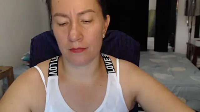 Snapshot of CATRINA-83 chatting on 07-18-26, 02:20 CATRINA-83 online show from 07-18-26, 02:20
