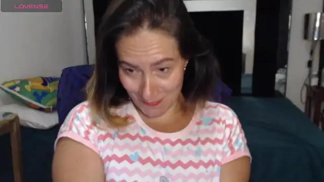 Snapshot of CATRINA-83 chatting on 06-21-26, 12:22 CATRINA-83 online show from 06-21-26, 12:22