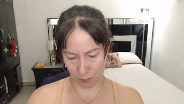 Snapshot of CATRINA-83 chatting on 01-15-26, 10:57 CATRINA-83 online show from 01-15-26, 10:57