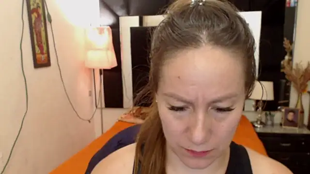 Snapshot of CATRINA-83 chatting on 10-24-25, 11:15 CATRINA-83 online show from 10-24-25, 11:15