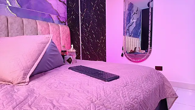 arl chloee online show from 03-17-26, 03:09