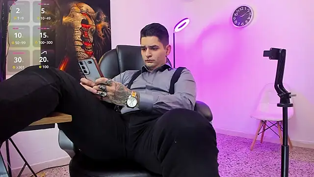 Nicolas Fellener online show from 10-06-25, 04:57