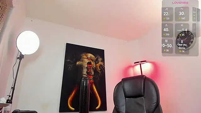 Nicolas Fellener online show from 10-22-25, 05:01