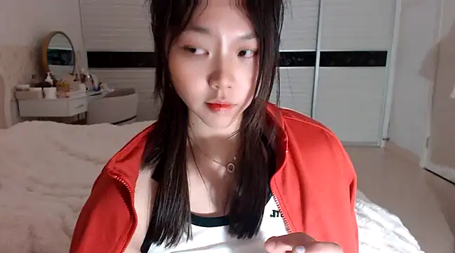 Snapshot of -Lucky_Girl chatting on 03-07-25, 03:18 -Lucky Girl online show from 03-07-25, 03:18