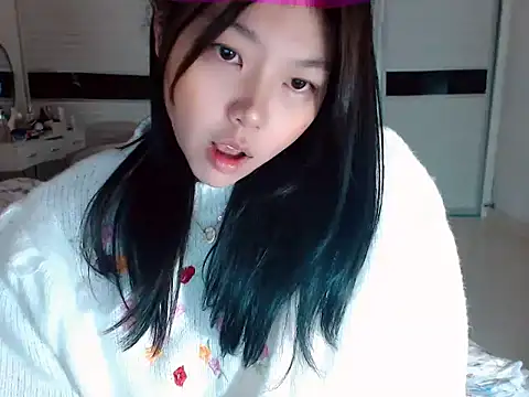 -Lucky Girl online show from 11-23-25, 01:59