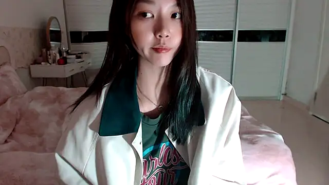 -Lucky Girl online show from 04-05-26, 02:51