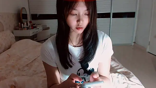 -Lucky Girl online show from 05-06-26, 01:15