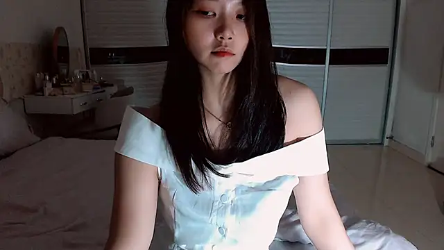 -Lucky Girl online show from 06-02-26, 02:06