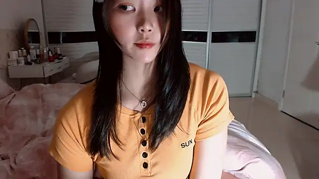 -Lucky Girl online show from 12-14-25, 02:44