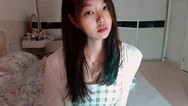 -Lucky Girl online show from 05-23-26, 02:32