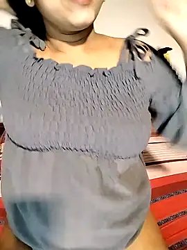 Snapshot of Quite_Malsha chatting on 03-12-25, 06:40 Quite Malsha online show from 03-12-25, 06:40