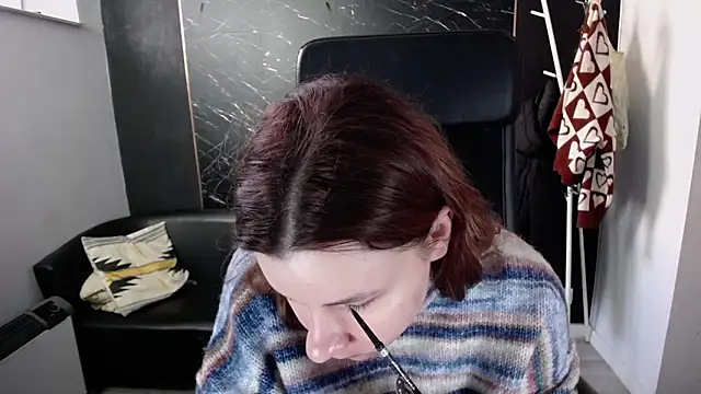 littleviki7 online show from 10-25-25, 07:18