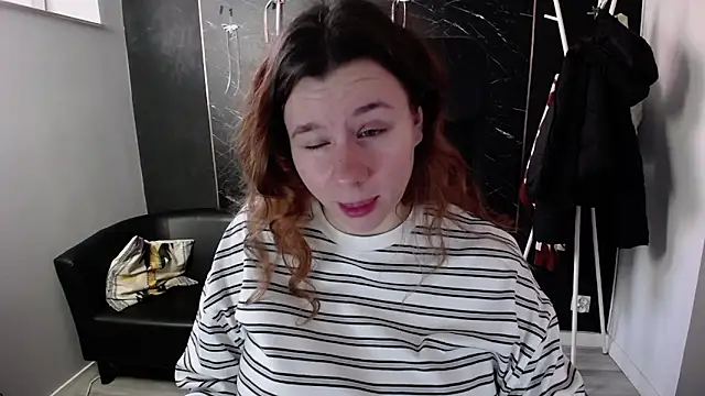 littleviki7 online show from 03-18-26, 06:27