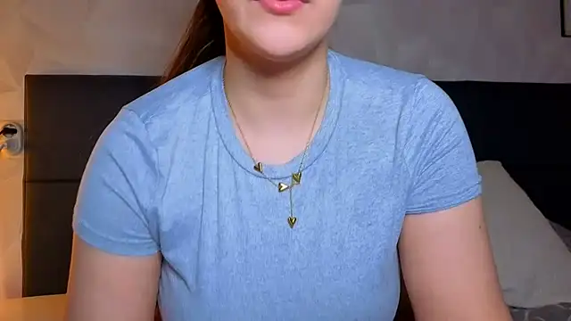 Sweetninaaa online show from 05-17-26, 11:21
