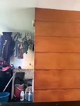 emmyjhonson07 online show from 12-18-25, 02:10