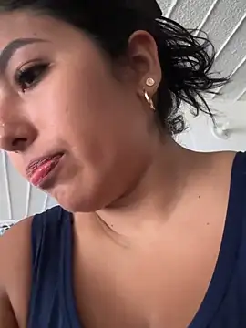 emmyjhonson07 online show from 04-09-26, 11:49