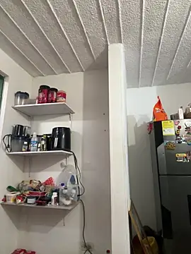 emmyjhonson07 online show from 04-10-26, 11:28