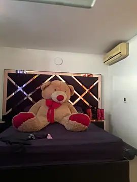 emmyjhonson07 online show from 11-15-25, 12:42