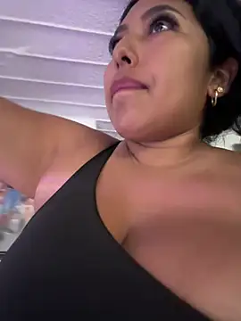 emmyjhonson07 online show from 03-25-26, 01:10