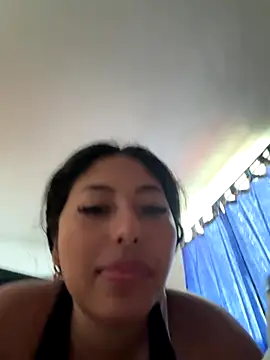 emmyjhonson07 online show from 10-29-25, 04:17