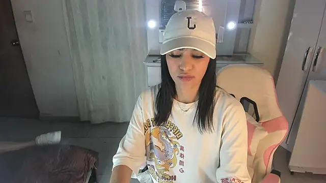 Elettra bennet online show from 01-10-26, 01:34