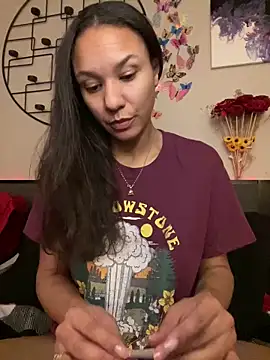 Snapshot of _Neeka_ chatting on 12-06-24, 04:19 Neeka online show from 12-06-24, 04:19