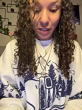 Snapshot of _Neeka_ chatting on 10-19-25, 05:21 Neeka online show from 10-19-25, 05:21