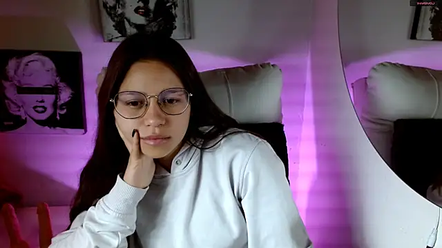 Snapshot of SamanthaRoldaan chatting on 09-10-25, 03:00 SamanthaRoldaan online show from 09-10-25, 03:00