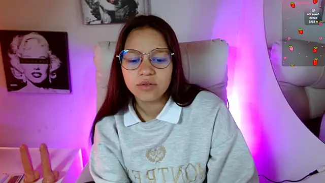 Snapshot of SamanthaRoldaan chatting on 09-17-25, 02:30 SamanthaRoldaan online show from 09-17-25, 02:30