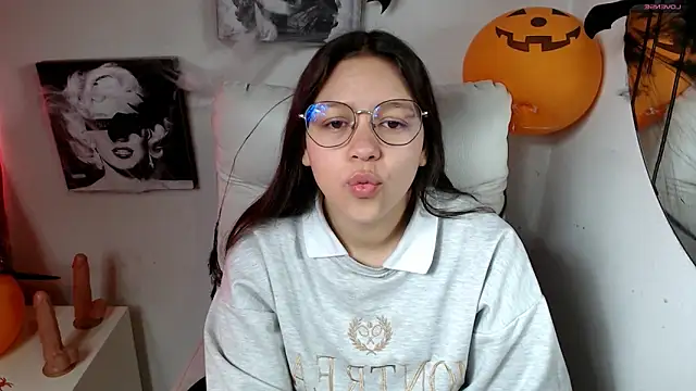 SamanthaRoldaan online show from 10-28-25, 02:27