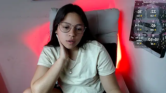 Snapshot of SamanthaRoldaan chatting on 02-27-25, 05:26 SamanthaRoldaan online show from 02-27-25, 05:26